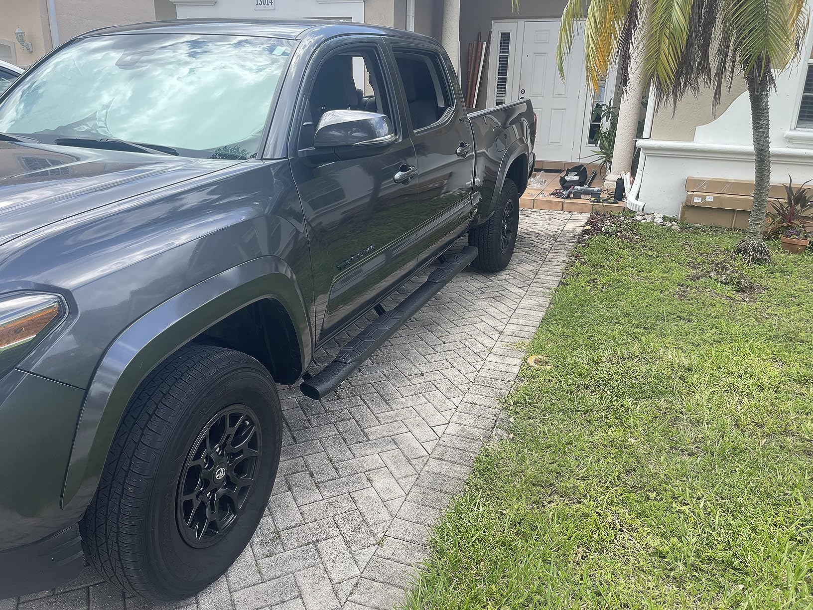 Running Boards Compatible with 2019-2024 Chevy Silverado/Sierra 1500 Crew Cab & 2020-2024 Chevy Silverado/Sierra 2500HD 3500HD Crew Cab. 4.3 Inches Oval Nerf Bars 5X Style.