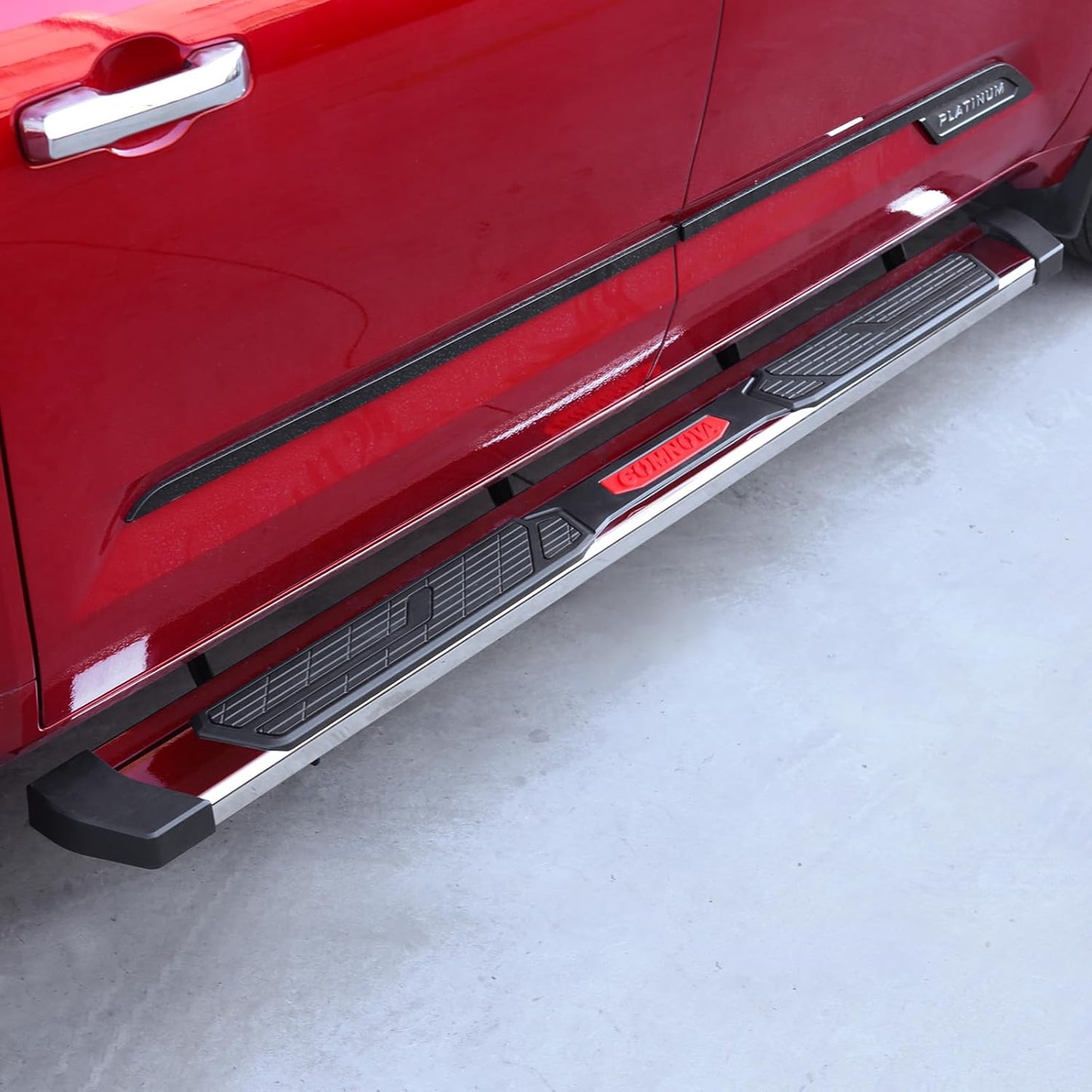 Our design is generally closer to the truck body, which will make the overall effect more beautiful, and can make the truck have better passability.