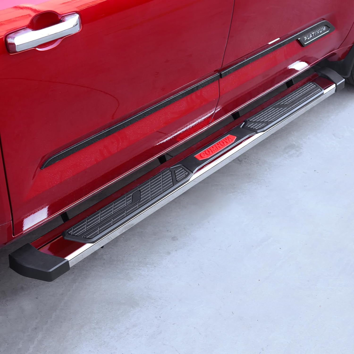 Our design is generally closer to the truck body, which will make the overall effect more beautiful, and can make the truck have better passability.