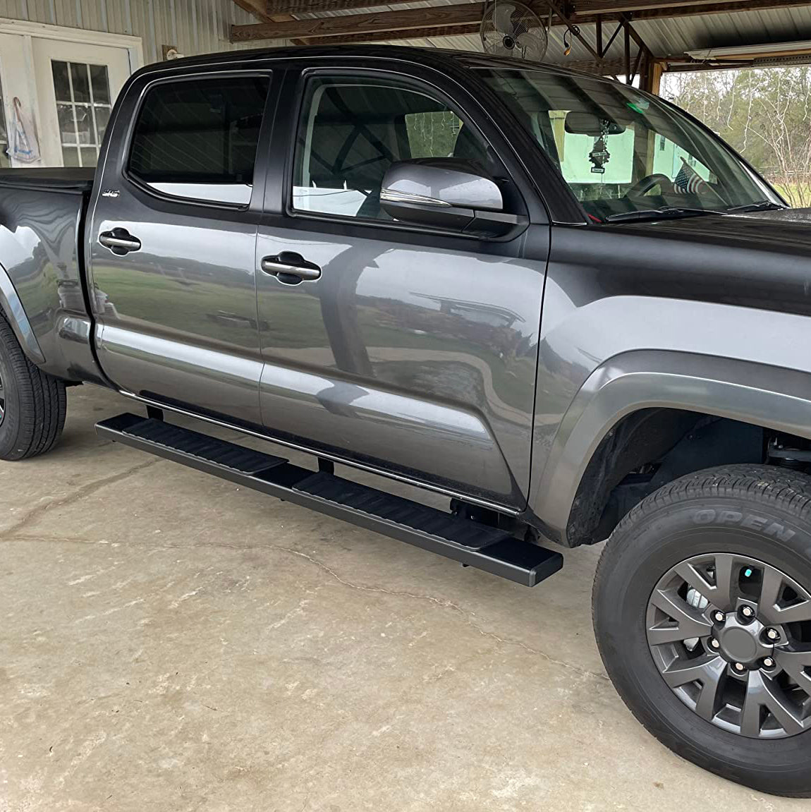 Black Running Boards 2019-2024 Dodge Ram 1500 New Body Style Crew Cab H6 Style.