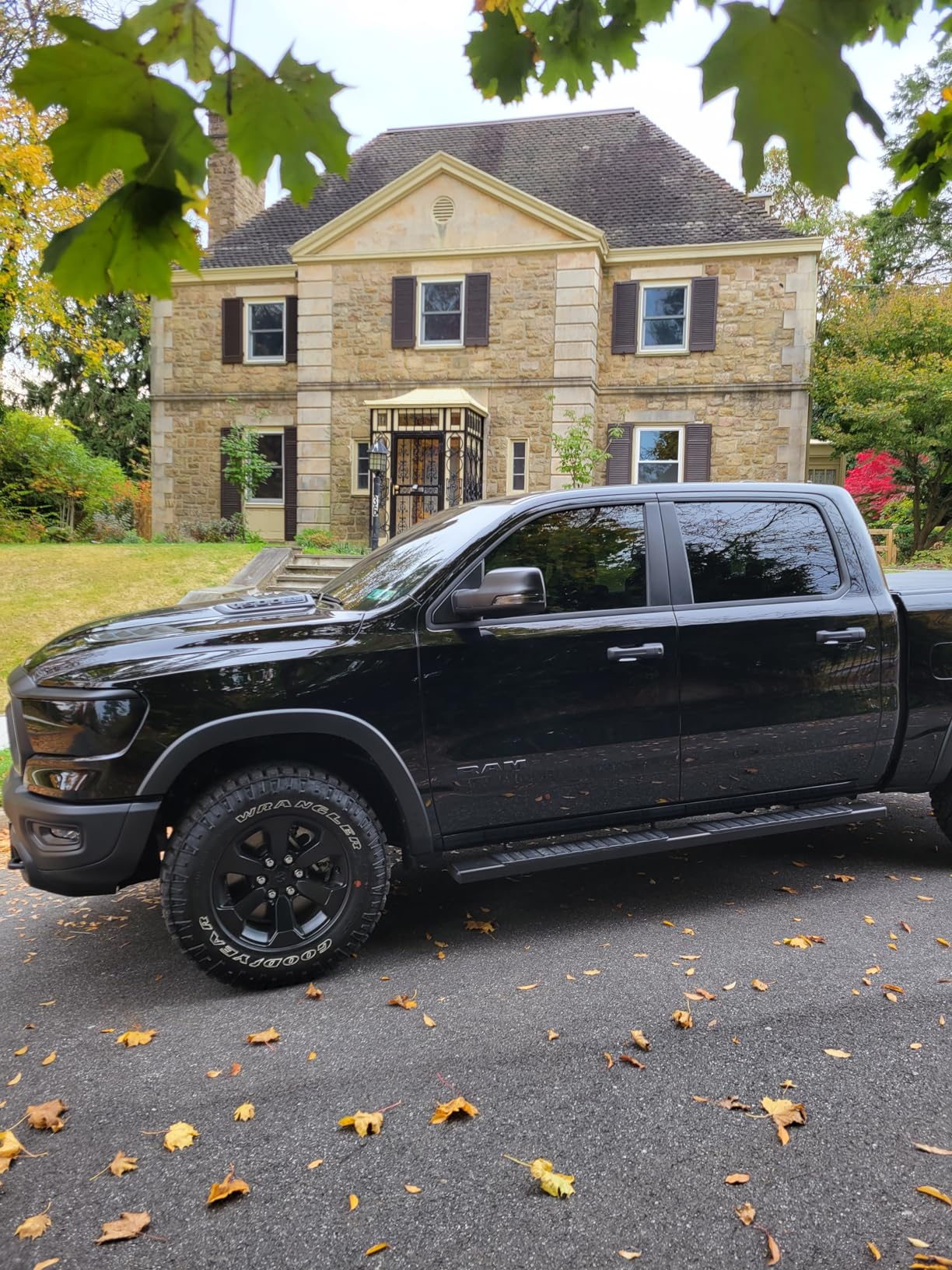 Running Boards Compatible with 2007-2021 Toyota Tundra Crew Max Black - COMNOVA AUTOPART